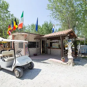 Dei Tigli Campeggio Torre del Lago Puccini