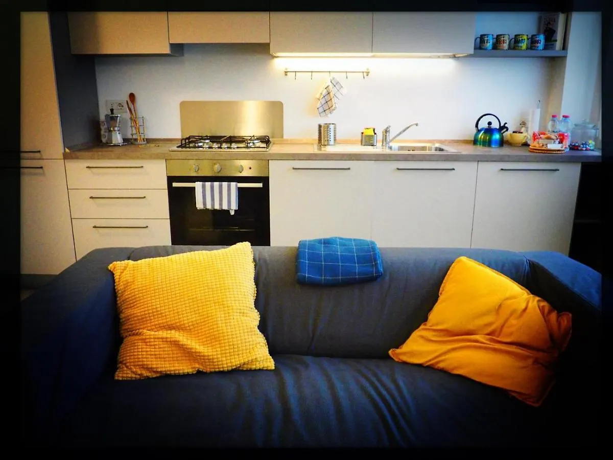 Appartamento Smile House. Intero Trilocale 15 Min. Dal Centro Milano